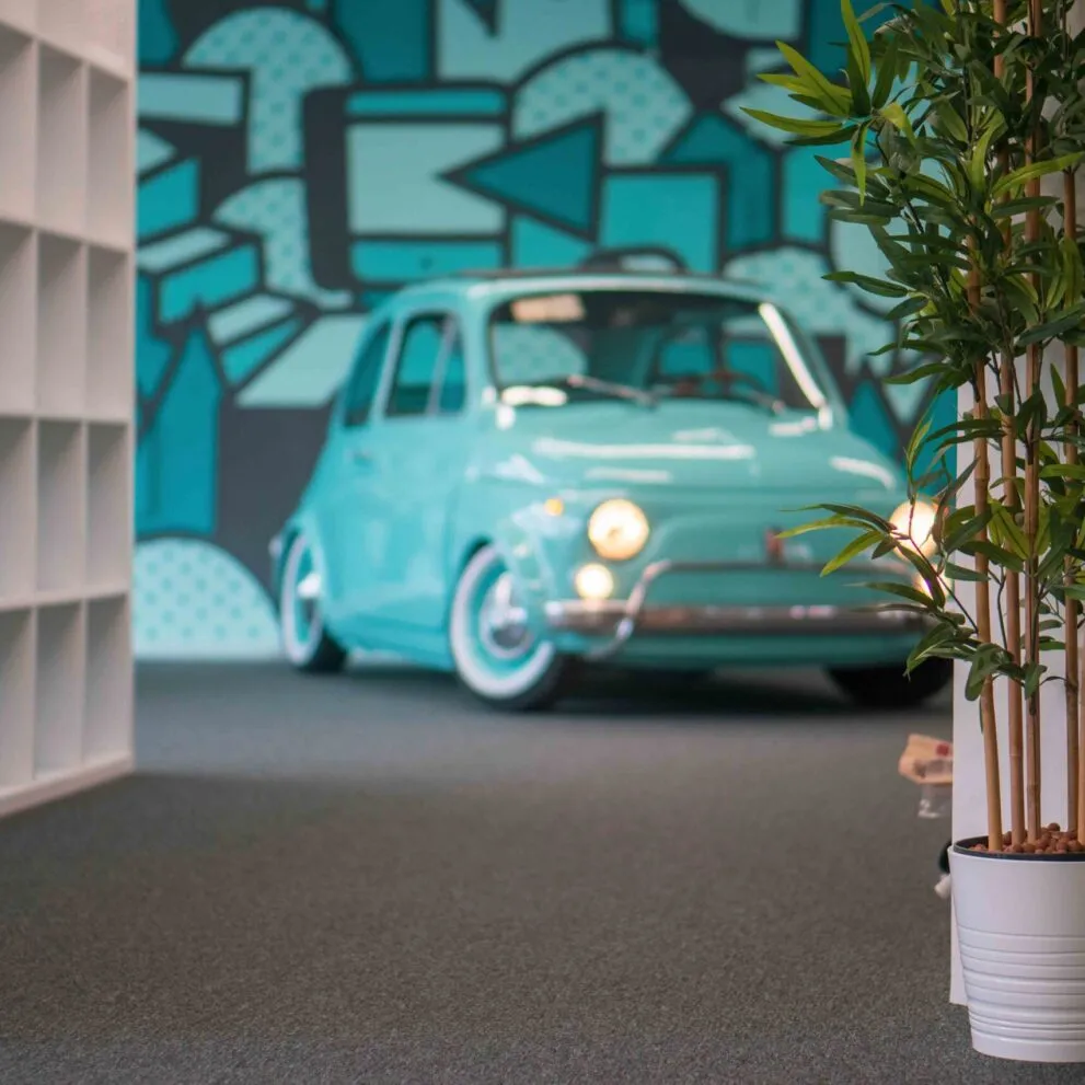Fiat 500 im Büro von ads&figures